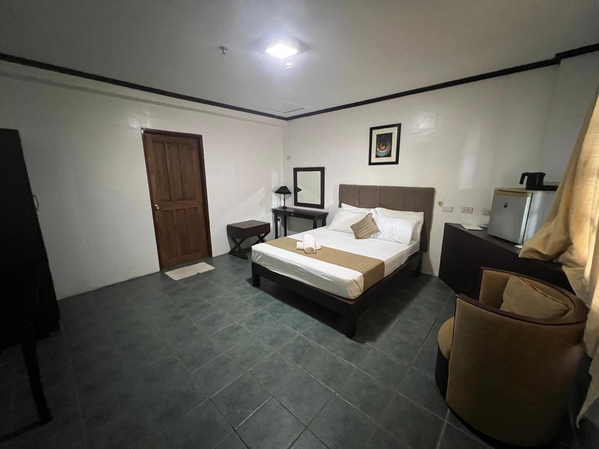 Subiza Beach Resort Olongapo Extérieur photo