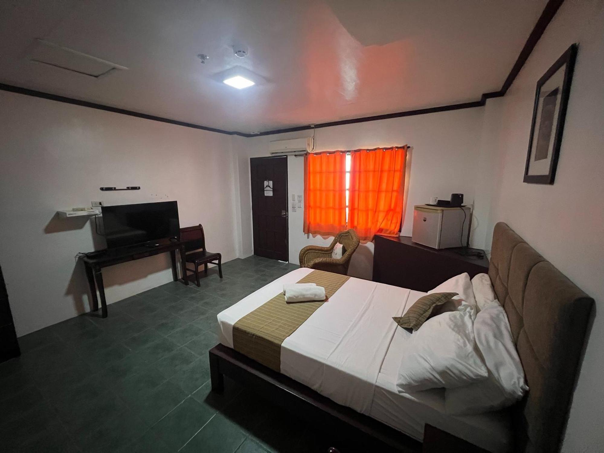 Subiza Beach Resort Olongapo Extérieur photo