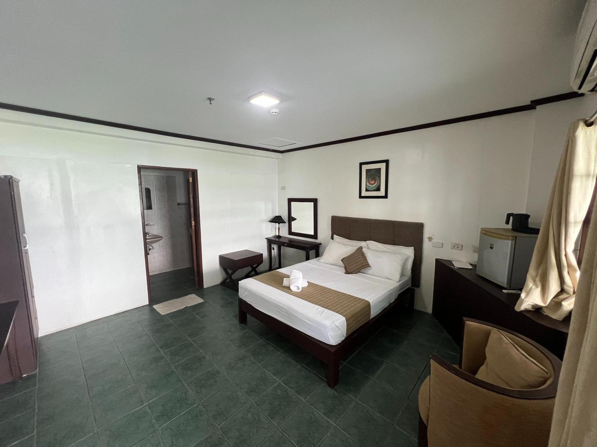 Subiza Beach Resort Olongapo Extérieur photo