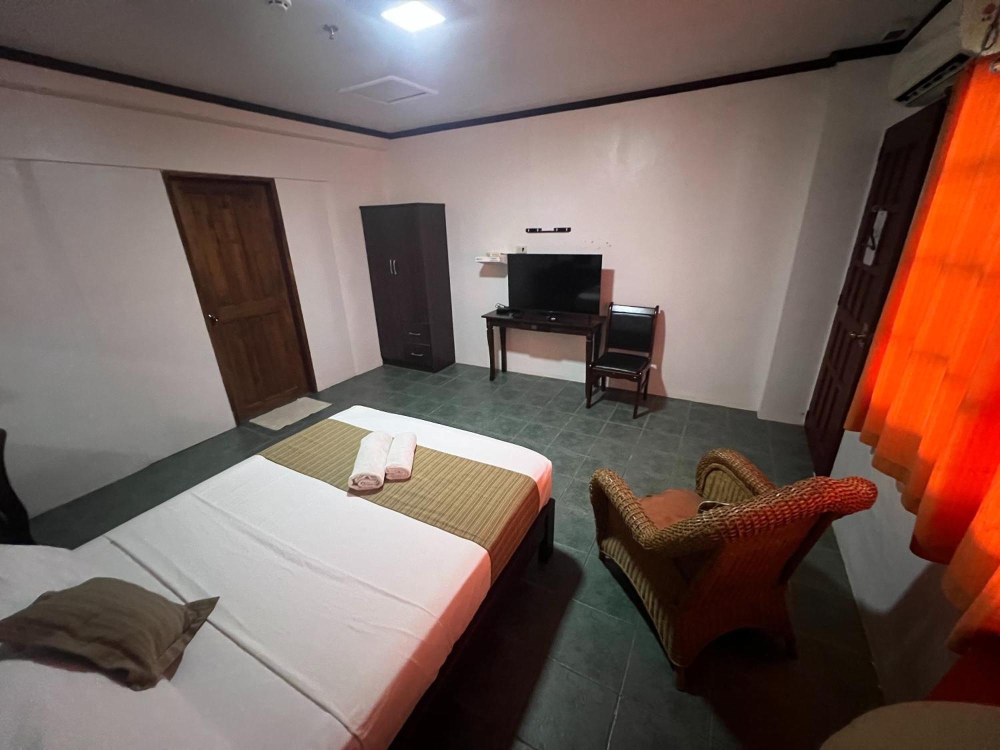 Subiza Beach Resort Olongapo Extérieur photo
