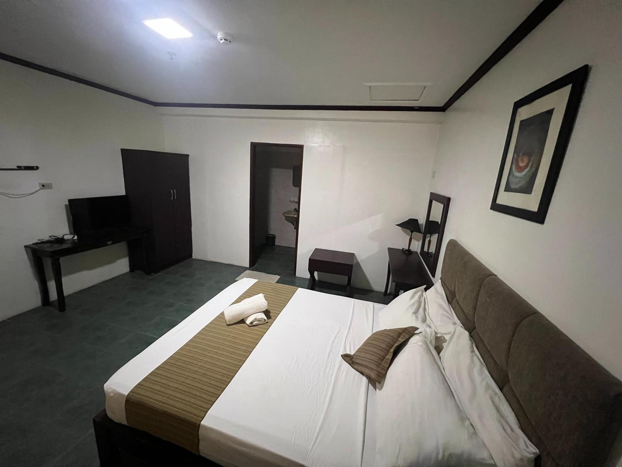 Subiza Beach Resort Olongapo Extérieur photo